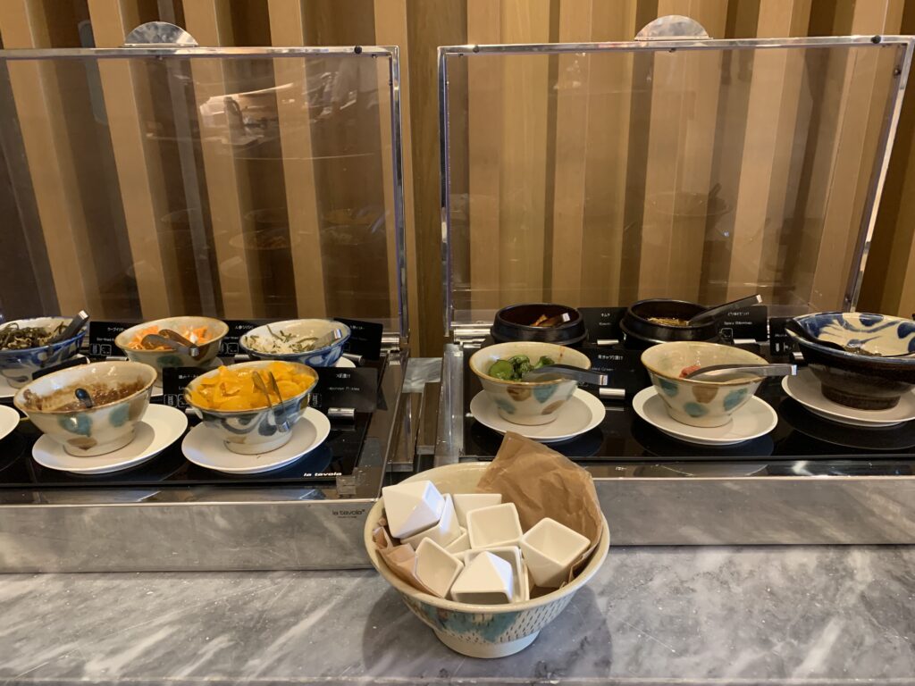 朝食ビュッフェ