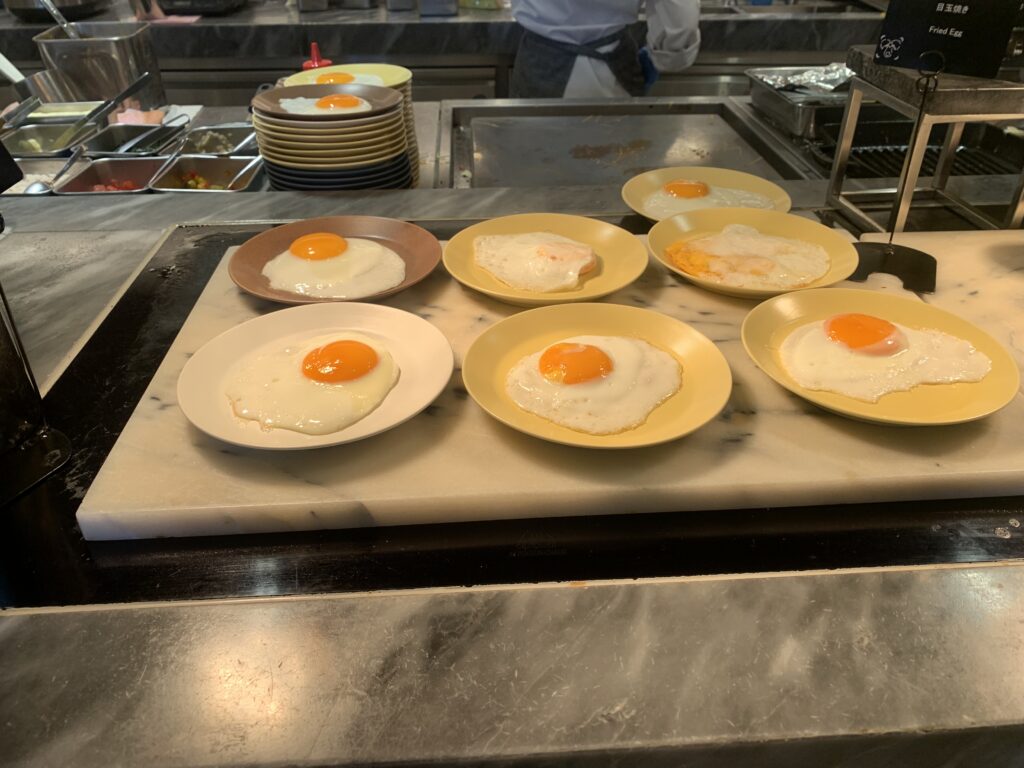 朝食ビュッフェ