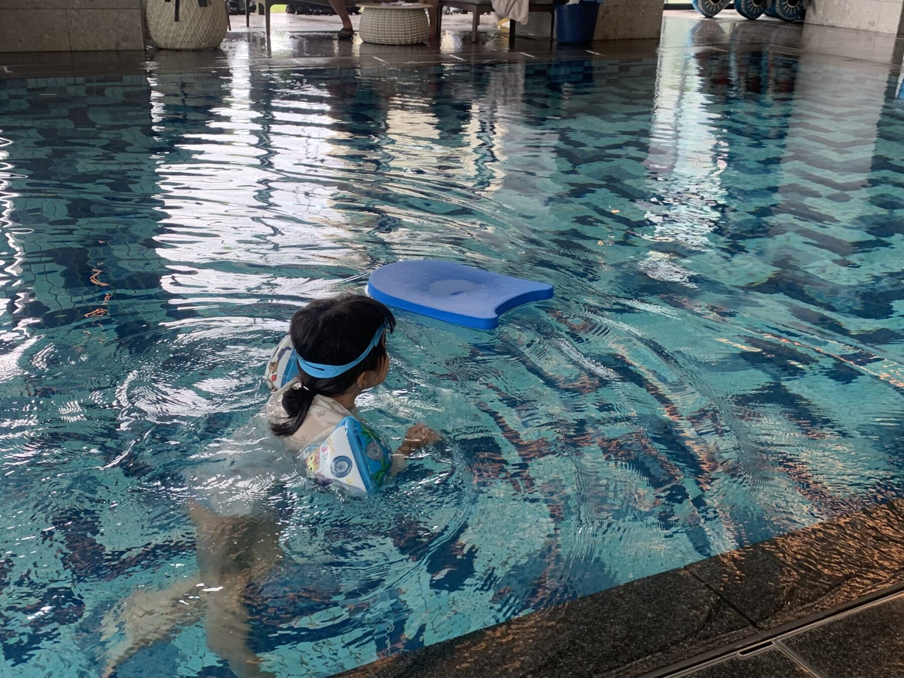 室内プール